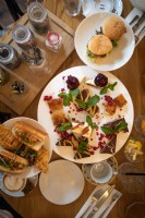Wereldse High Tea
